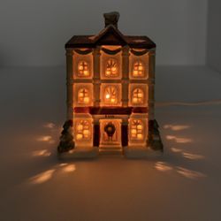 The Christmas Collection Lighted Bank Building #937318 Vintage Holiday Village