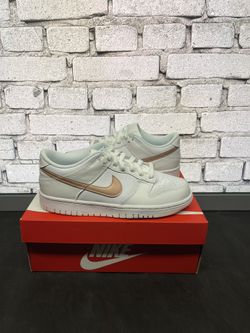 Nike dunk low Size 7y / 8.5w