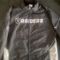 Raiders Rain Jacket With Hoodie (Youth Large 14/16)