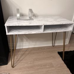 Lovely  Desk for multi- uses