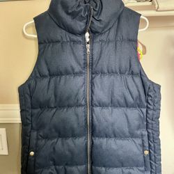 Old Navy Puffer Vest – Women’s Size Medium