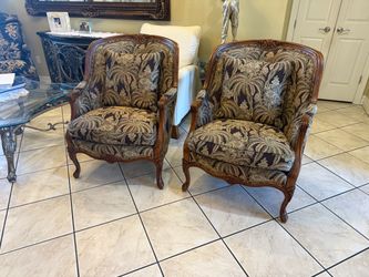 Pair of Robb & Stucky Custom made Hancock & Moore livingroom Armchairs excellent condition $425 for a pair.