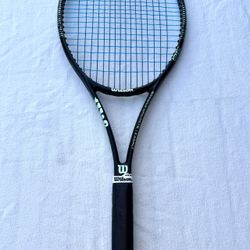 Wilson Blade 98 (18x20) Performance Tennis Racket – Excellent Condition 🎾