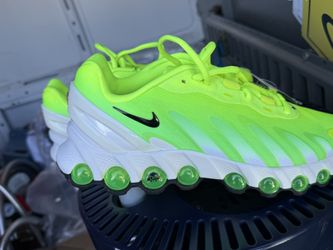 Nike Air Max DN8 HF5509-700 Volt/Black/Green Strike/Summit Women’s Size 9.5 9 1/2 New