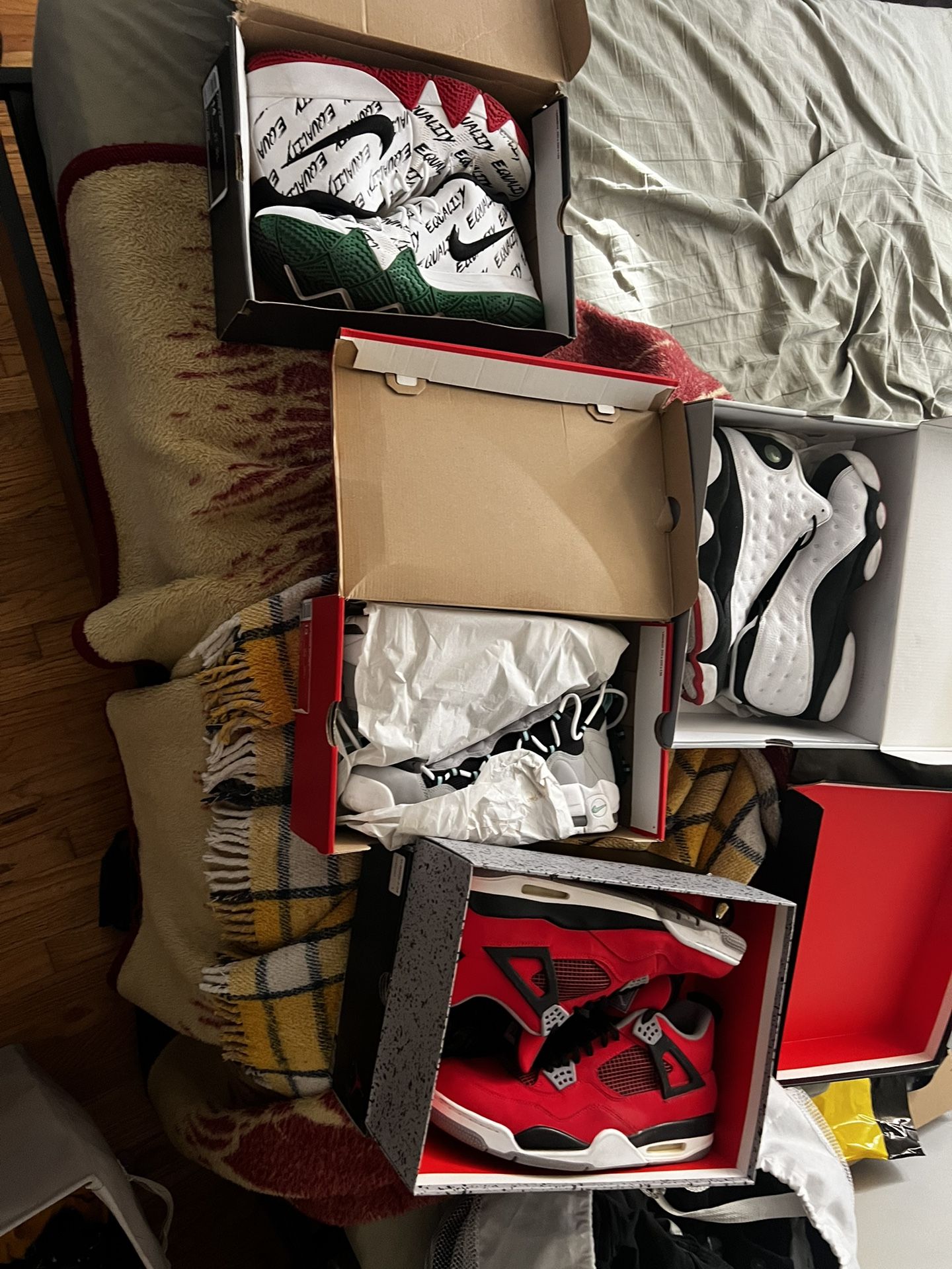 Jordan/nike/Adidas/Vans NEED TO GO ASAP Sz 13/14