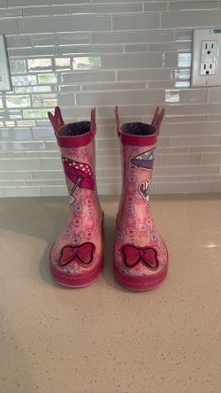 Girl’s rain boots size 11/12