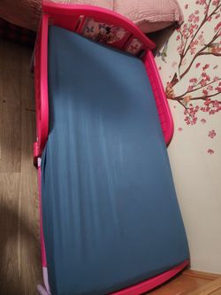 minnie toddler bed