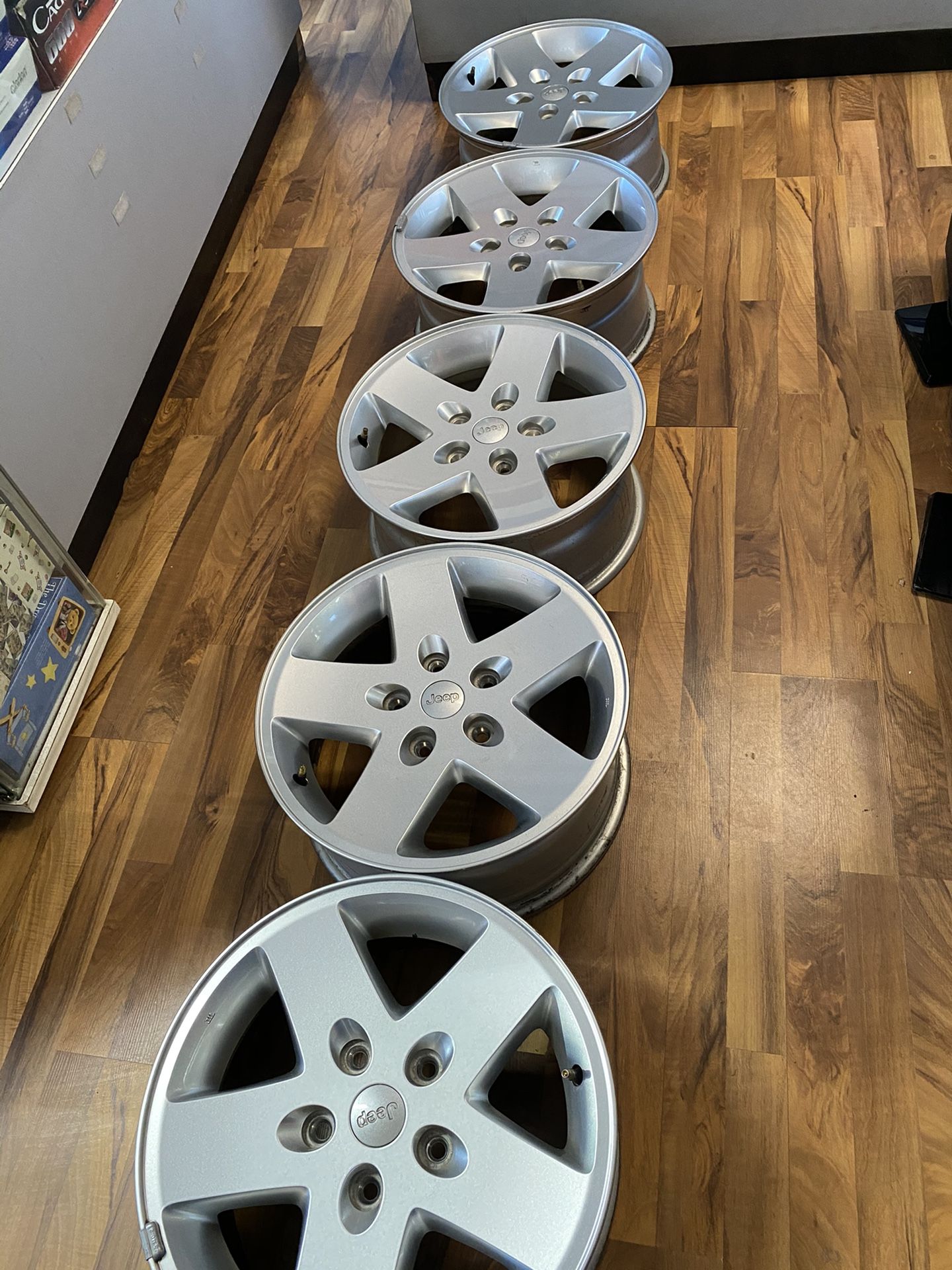 17” Jeep rims 5 lugs