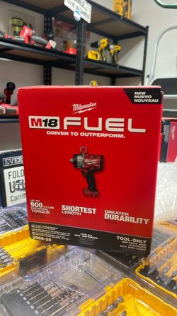 Milwaukee M18 FUEL 1/2" Impact Wrench 2966-20-pick up only-tool only