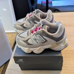 Size 6 Grey New Balance 