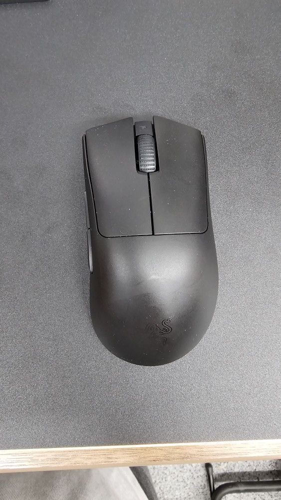 Razer Deathadder V3 Pro Wireless Gaming Mouse