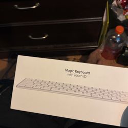 Apple Magic Keyboard