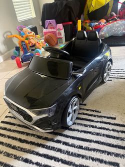AUDI CAR RC (child car)
