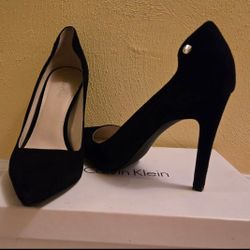 CALVIN KLEIN PUMPS
