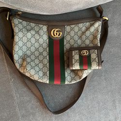 Gucci Purse & Wallet 
