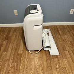 Black &Decker 8,000 BTU Portable Air Conditioner
