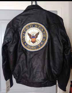 U.S. NAVY 100% LEATHER BOMBER JACKET, MEDIUM, Brand new with tags.! Has thinsulate removable liner, IMMACULATE LEATHER BOMBER JACKET.!