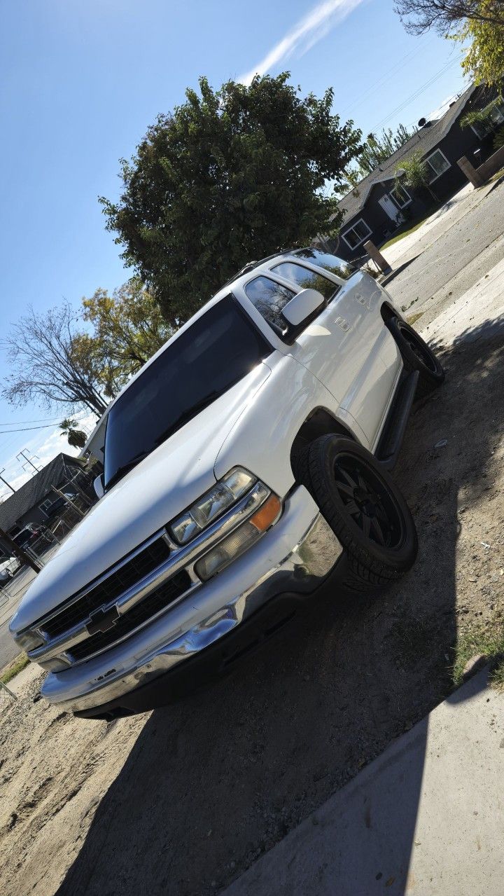 2001 Chevrolet Tahoe