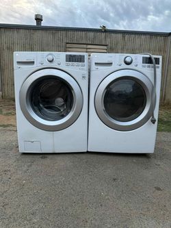 LG washer and dryer electric laundry set