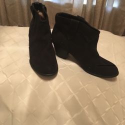 Shoes Size 8.5