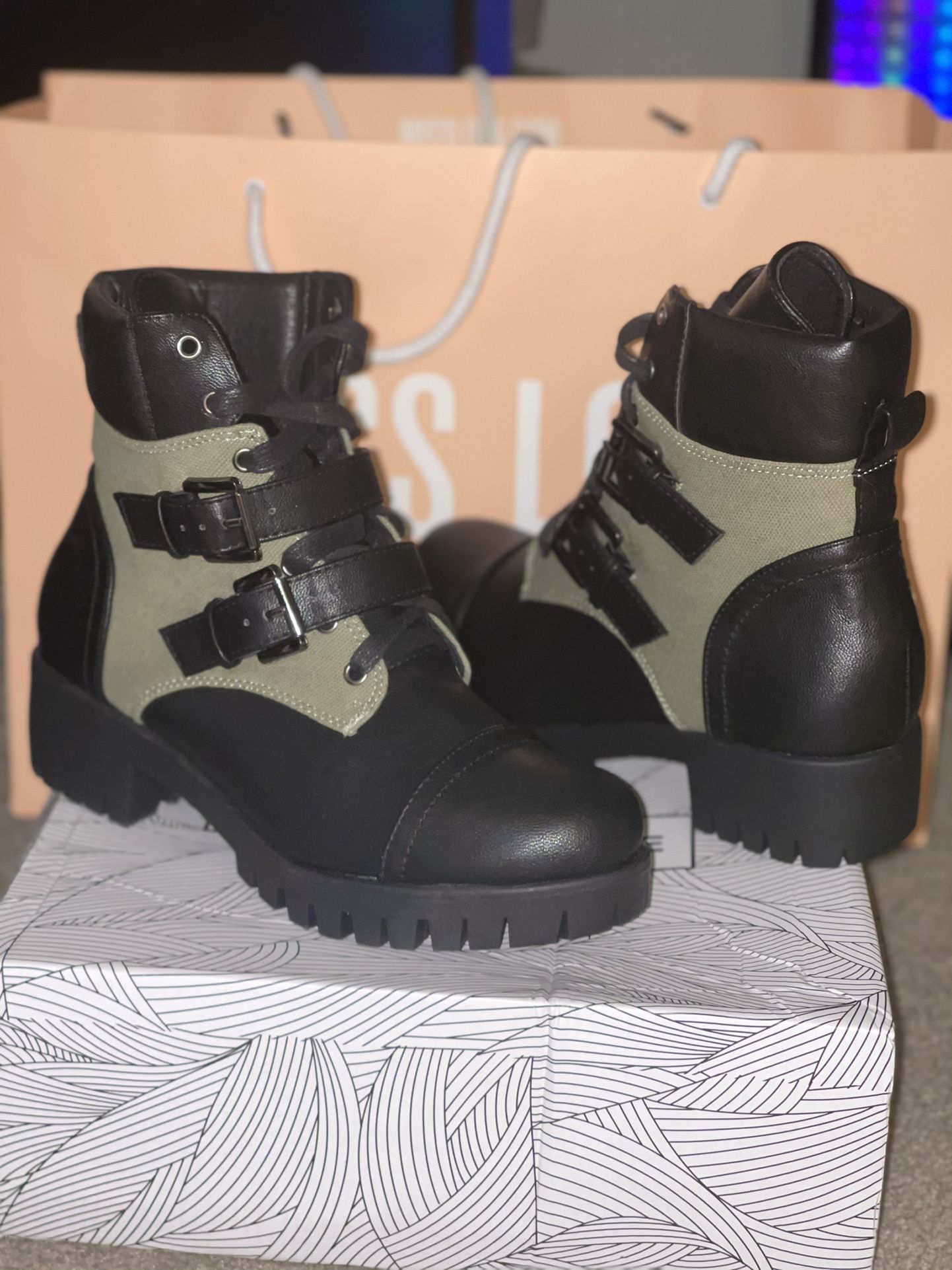 MISS LOLA Combat Boots