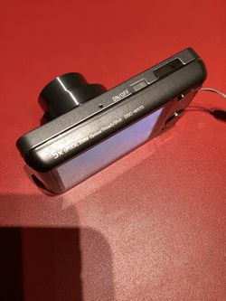 SONY Cyber-shot DSC-W570 16.1MP 5x Optical Zoom Digital Camera with battery and charger
