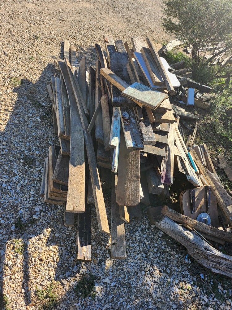 Assorted Building Lumber