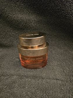 MK Wonderlust Eau De Parfum