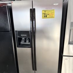 SIDE BY SIDE WHIRLPOOL FRIDGE 