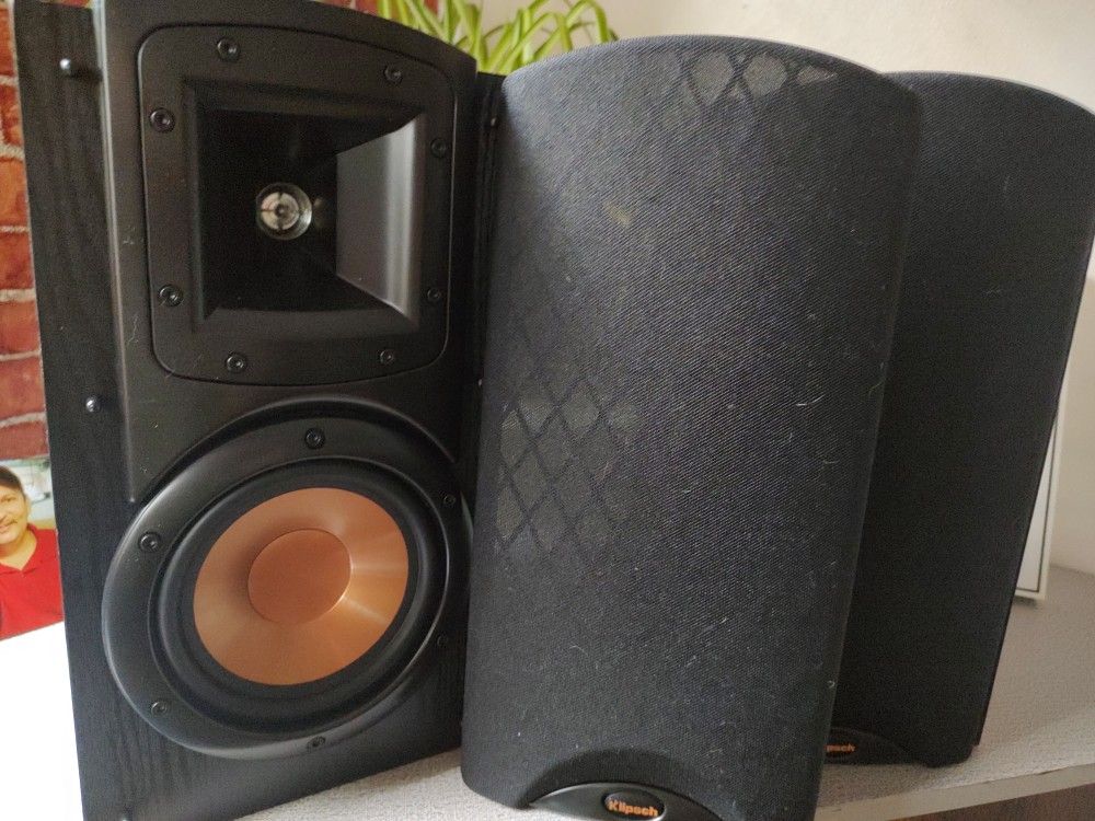 Klipsch B-200 Bookshelf Speakers 5 1/4"