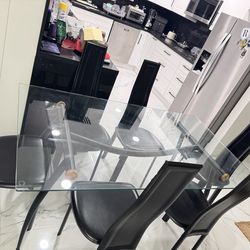 Juego de comedor moderno