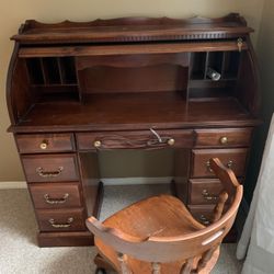 Roll Top Secretary Desk With Chair