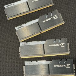 G Skill Trident Z RGB 32GB (4x8gb) Ram DDR4-3200