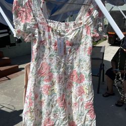 2 Dresses Size Small