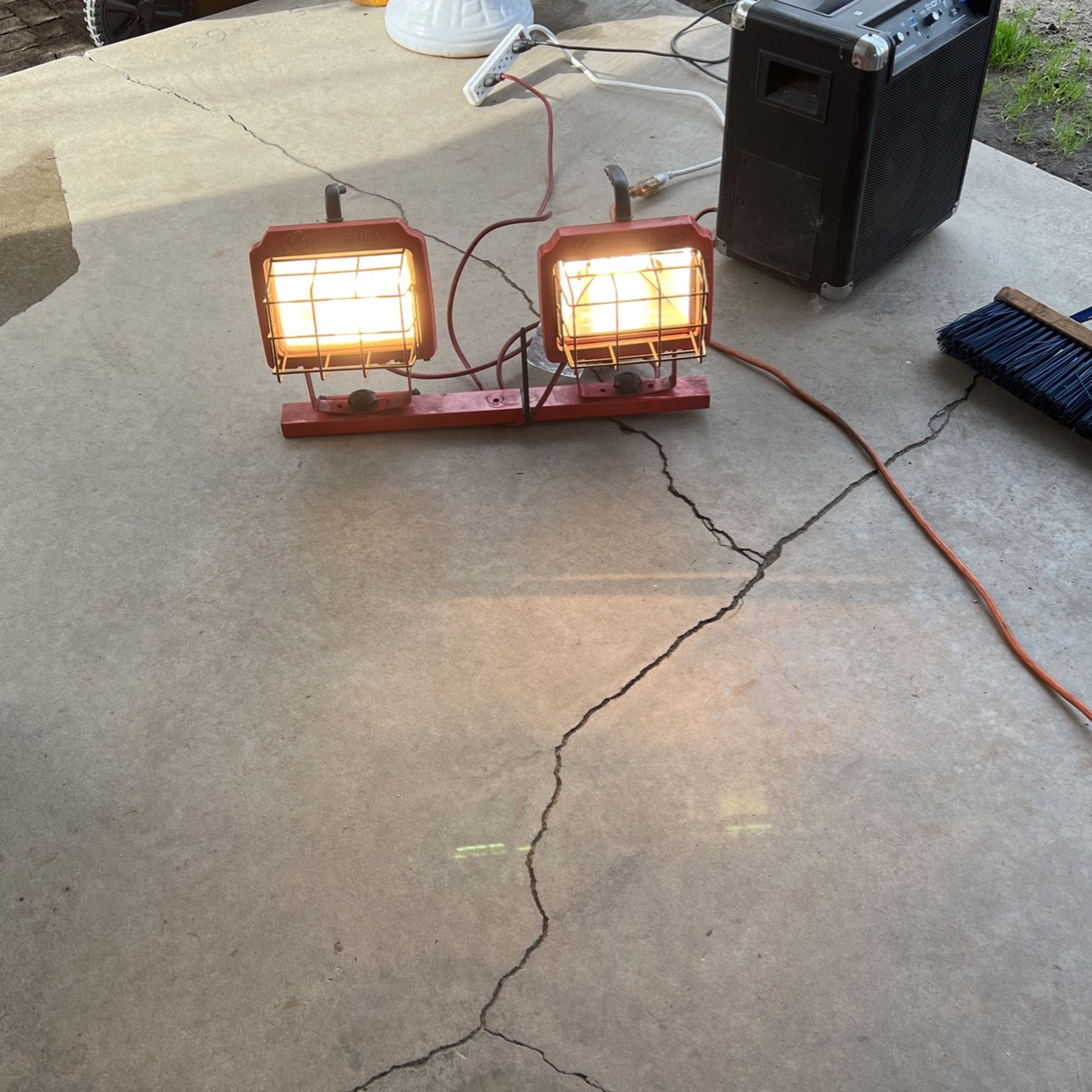 Commercial Electric Light 