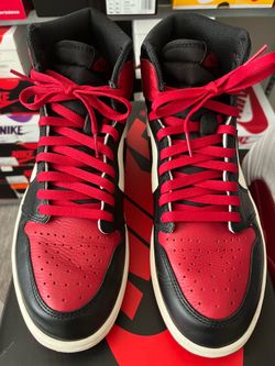 AJ1 Retro Bred Toe Size 10.5