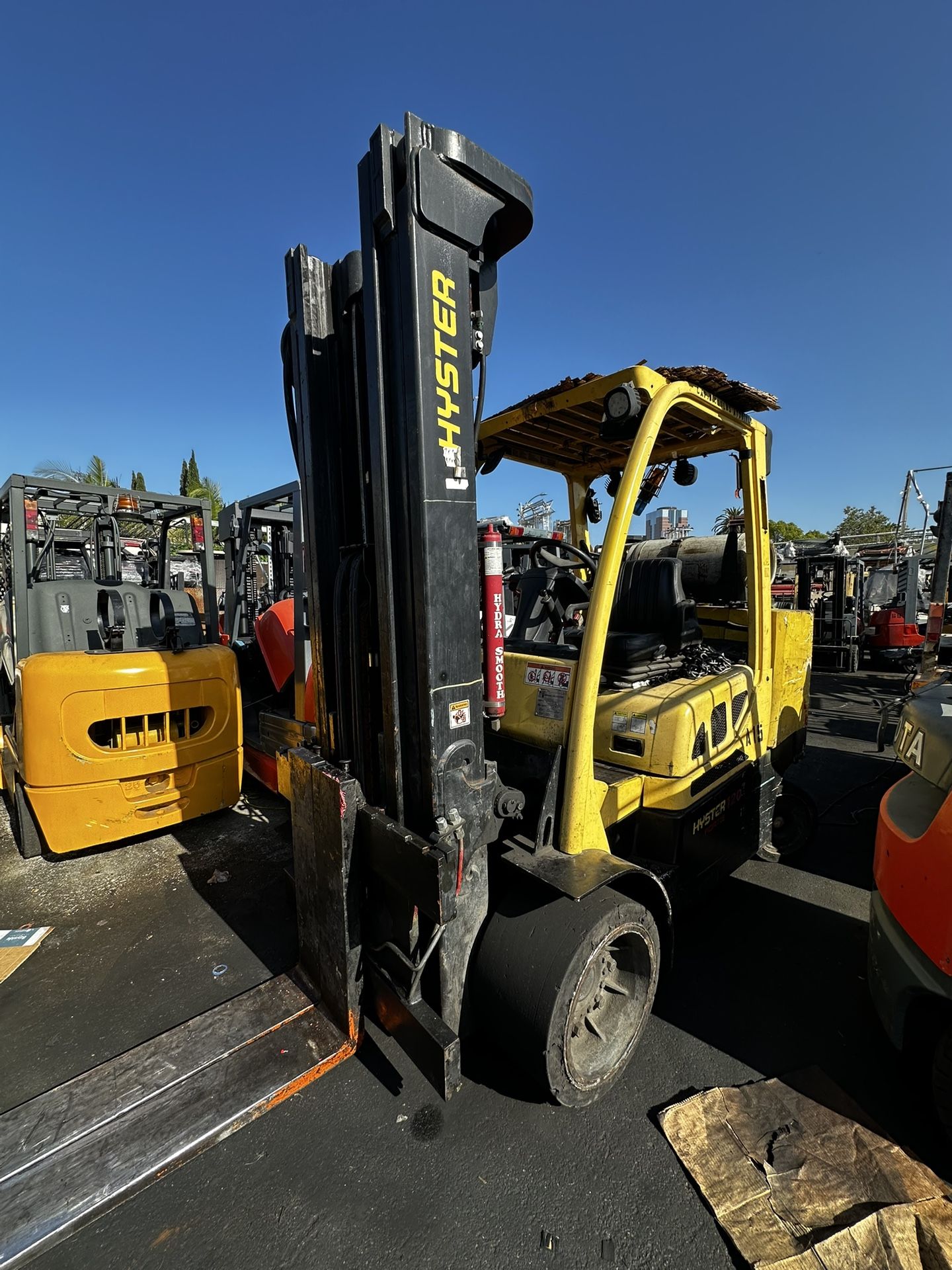 Hyster Forklift For Sale! 10,000 Lbs Capacity