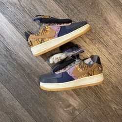 Travis Scott Size 4 Nike Air Force 1 