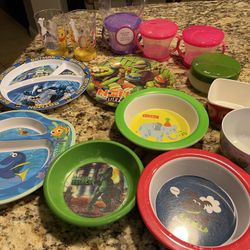 Lot of Toddler Plates Winnie Pooh Cups Snack Containers
