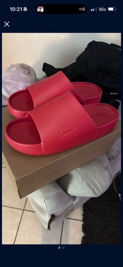 Nike Slides Size 11