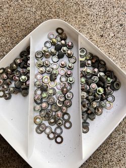 Method Lip Bolts 