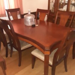 Very Nice Dining Room Table Mahogany Wood