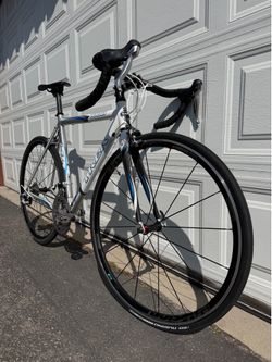 Trek 1000 SL Road bike