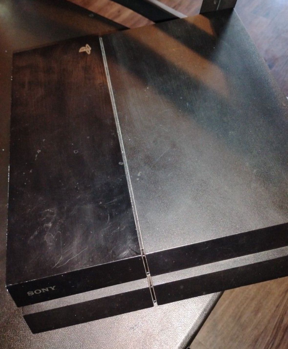 PS4 W/ CABLES / 1 CONTROLLER