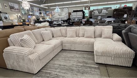 Sectional with pull out bed
