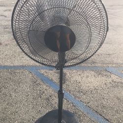 STAND UP FAN