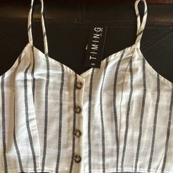 Women’s large black and white striped tank top, nwt, beach summer
