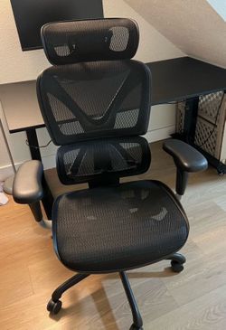 Stand up desk & office chair
