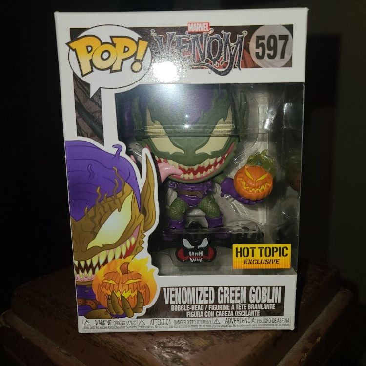 Funko Pop! Venomized Green Goblin 597 Hot Topic Exclusive store