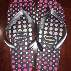 havaianas flip flops Women’s 6, 37/38, Bright pink/Silver Techno Polka Dots, NEW